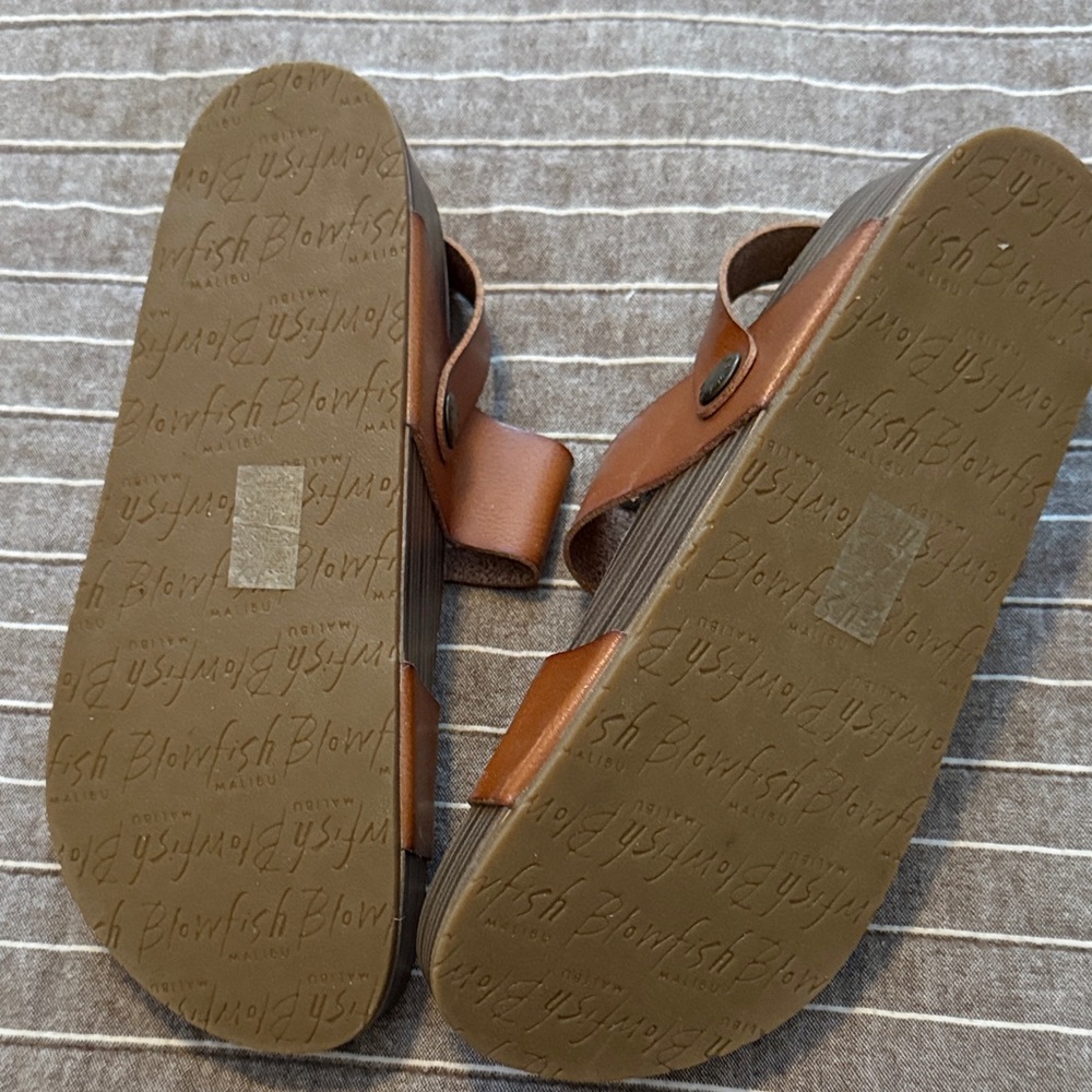 Blowfish Tan Slide Sandals - Picture 2 of 2